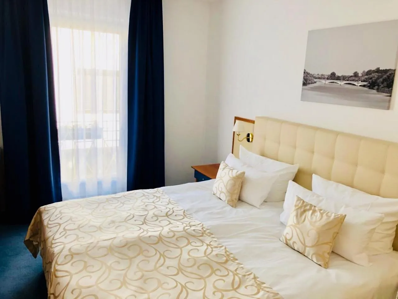 Hotel Am Bayrischen Platz Leipzig 3*,